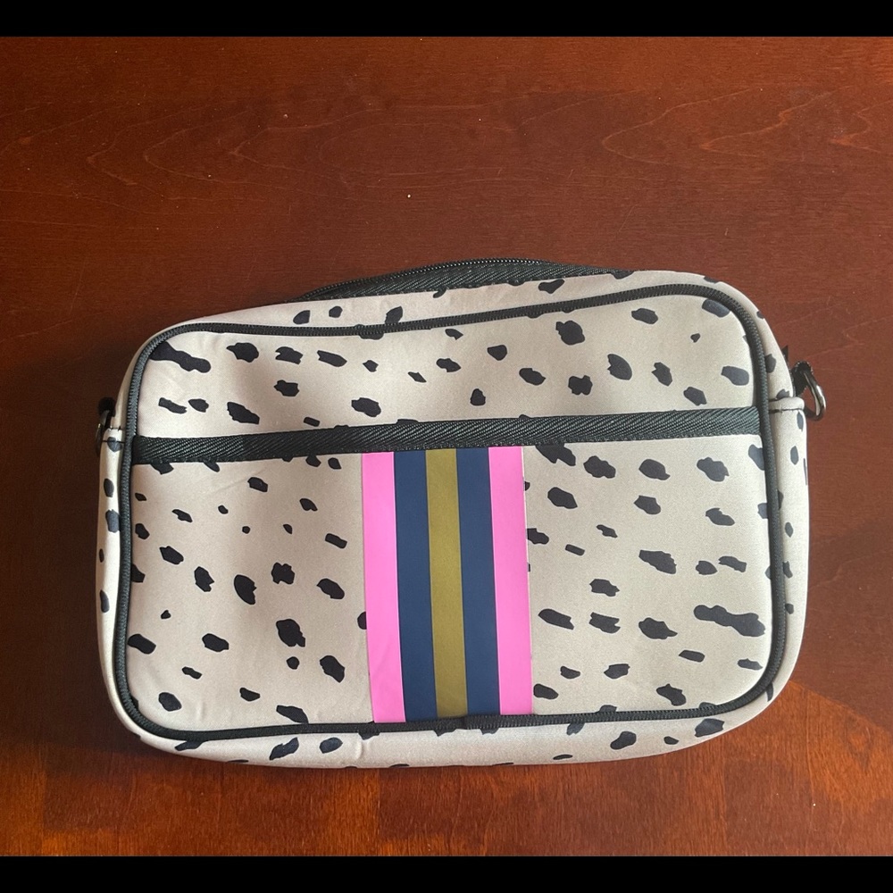 Cross body purse